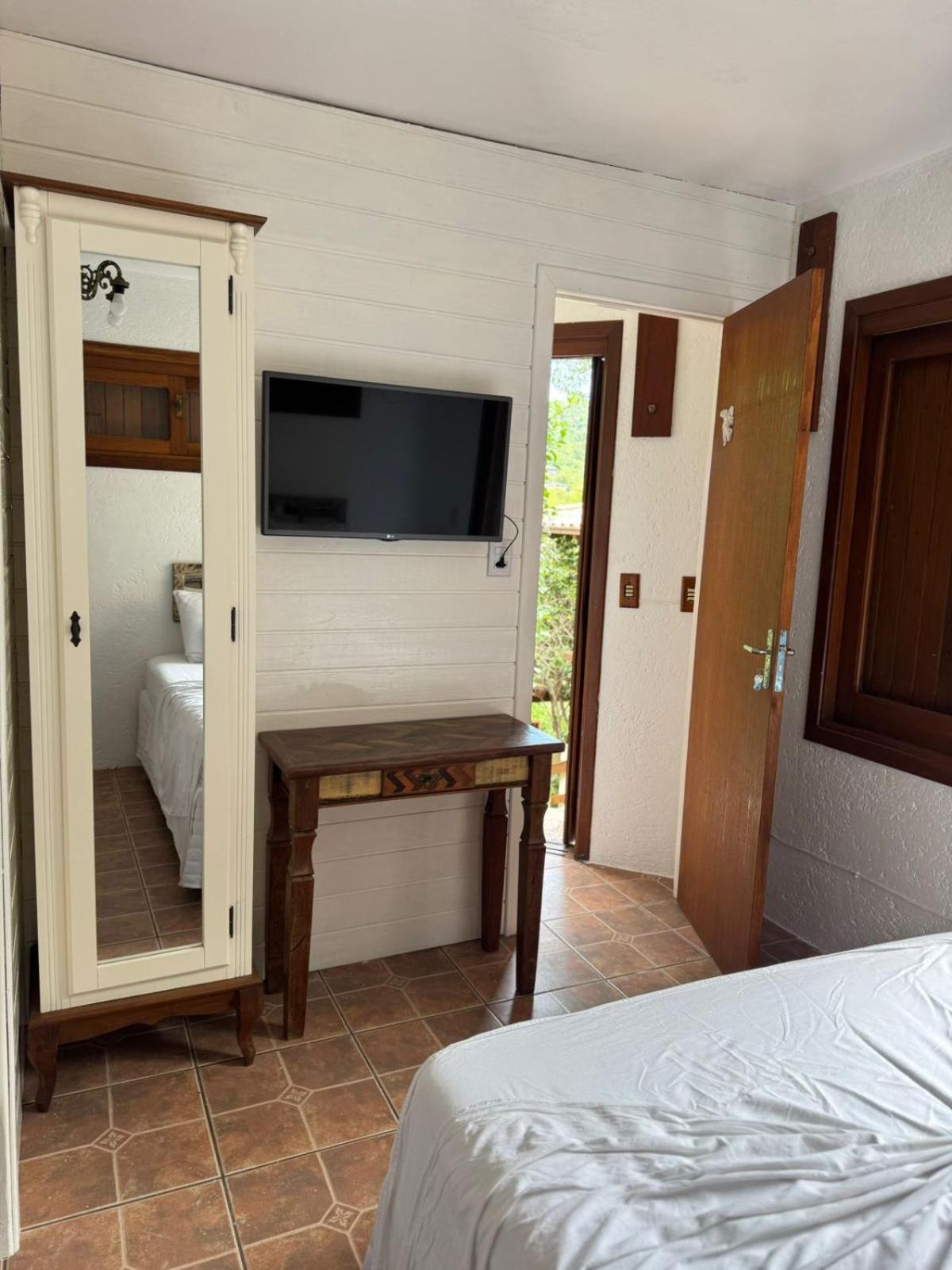 Pousada E Hostel Vale Do Rosa Praia do Rosa Eksteriør billede